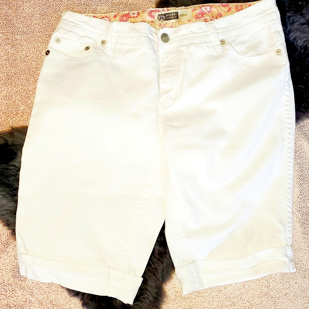 Cute White (Route 66) Denim long Shorts